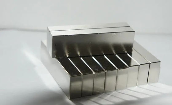 Nam châm Neodymium N45 Khối lớp phủ Zn Nam châm thanh Neodymium mạnh mẽ