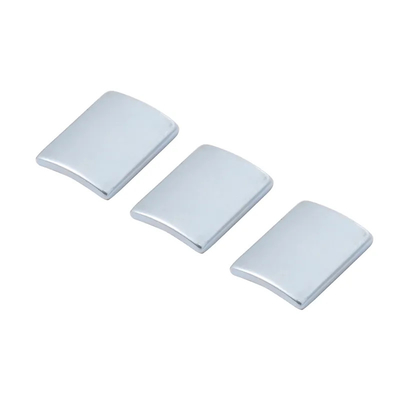 Nam châm Neodymium công nghiệp Lớp phủ Zn cong Nam châm hình dạng tùy chỉnh