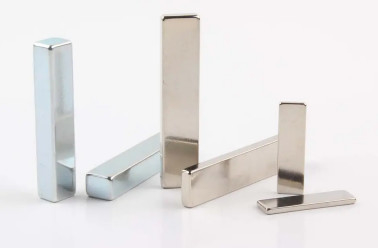 Nam châm thanh Neodymium thiêu kết Lớp phủ NiCuNi Nam châm vĩnh cửu tùy chỉnh Mẫu có sẵn