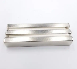 Nam châm thanh Neodymium lớp phủ Zn N45 cho máy điện / ô tô
