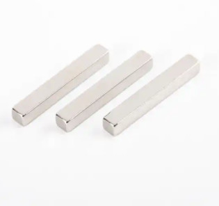 Thanh nam châm đất hiếm lớn N52 Hình dạng lớp phủ Epoxy tùy chỉnh