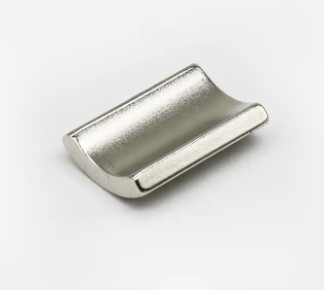 Nam châm N52 Arc NdFeB Nam châm Neodymium tuabin gió đất hiếm