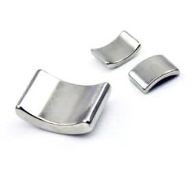 Nam châm Neodymium nhiệt độ cao, Nam châm động cơ cong NdFeB Mẫu miễn phí có sẵn