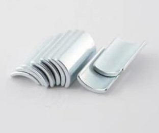Nam châm đất hiếm thiêu kết Hình dạng tùy chỉnh Nam châm Neodymium N45