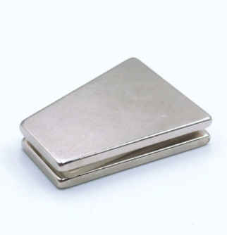 Hình dạng Nam châm Neodymium tùy chỉnh Lớp phủ phốt phát siêu mạnh đất hiếm