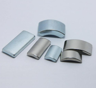 Nam châm Zn Coating Arc NdFeB N35-N52 ISO14001 Nam châm hình dạng tùy chỉnh